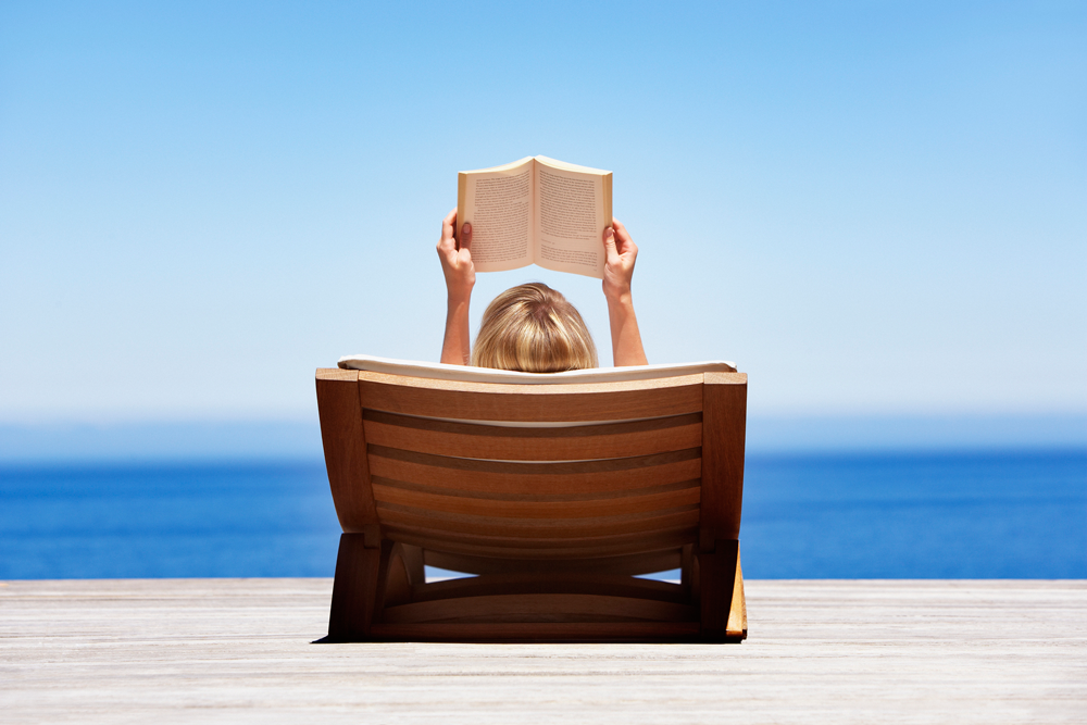 The Top 5 B2B Marketing Books to Add to Your Summer Reading List